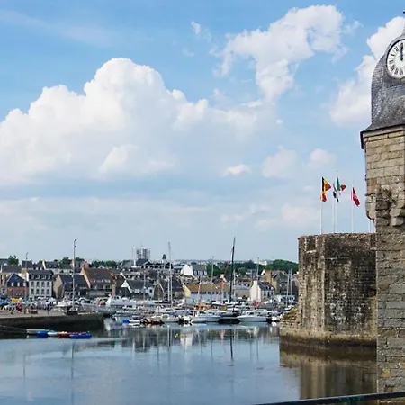-navy- Magnifique T1 Bis Les Pieds Dans L Eau Concarneau